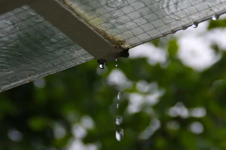 Zo regel je de afvoer van regenwater bij je tuinhuis